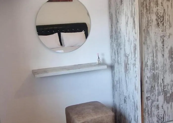 Nardi Hébergement de vacances Ksamil